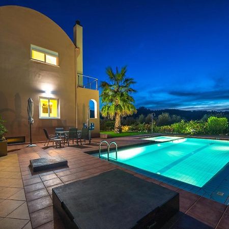 Meliades Villas Agia Marina  Екстер'єр фото