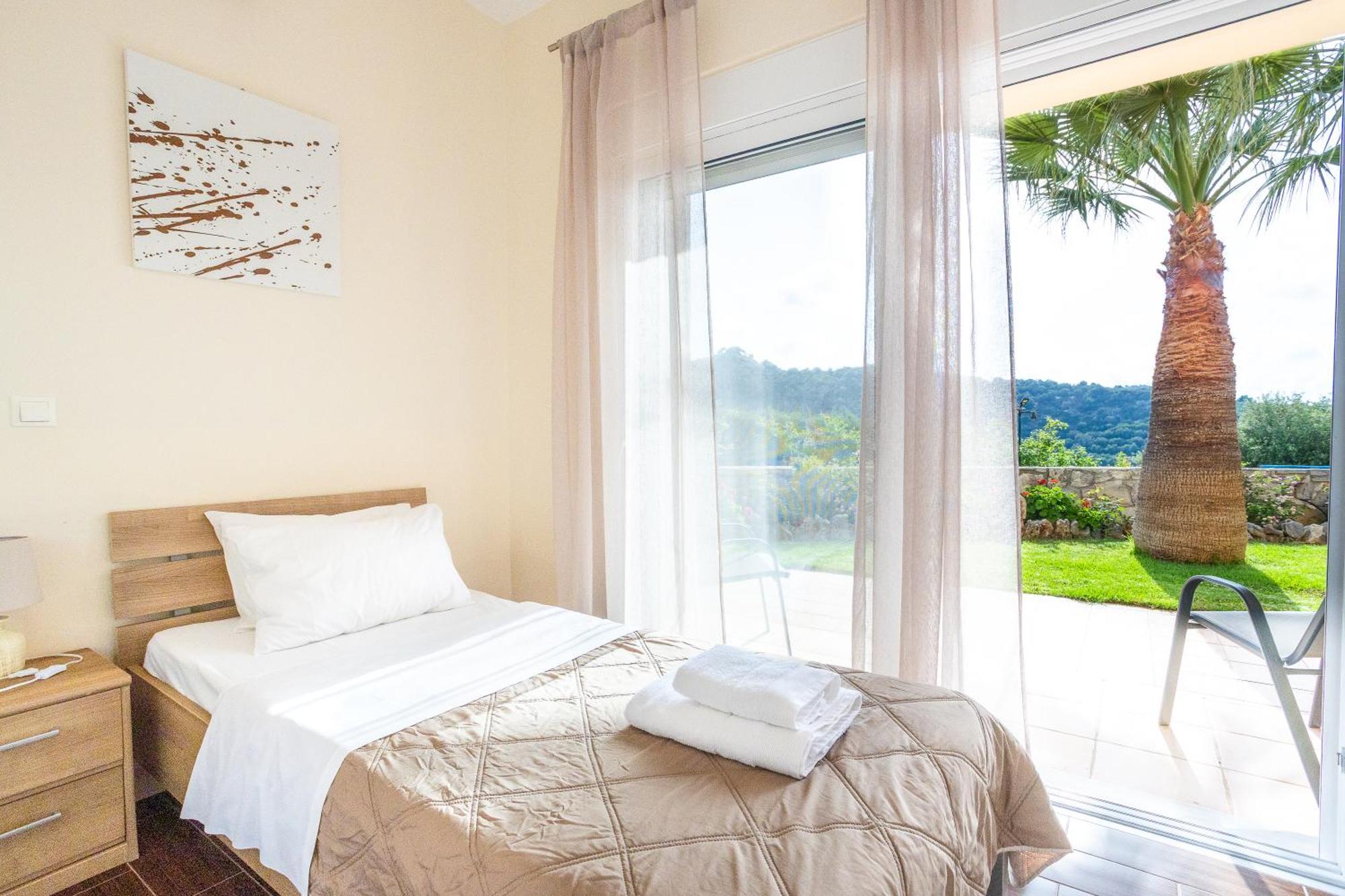 Meliades Villas Agia Marina  Екстер'єр фото