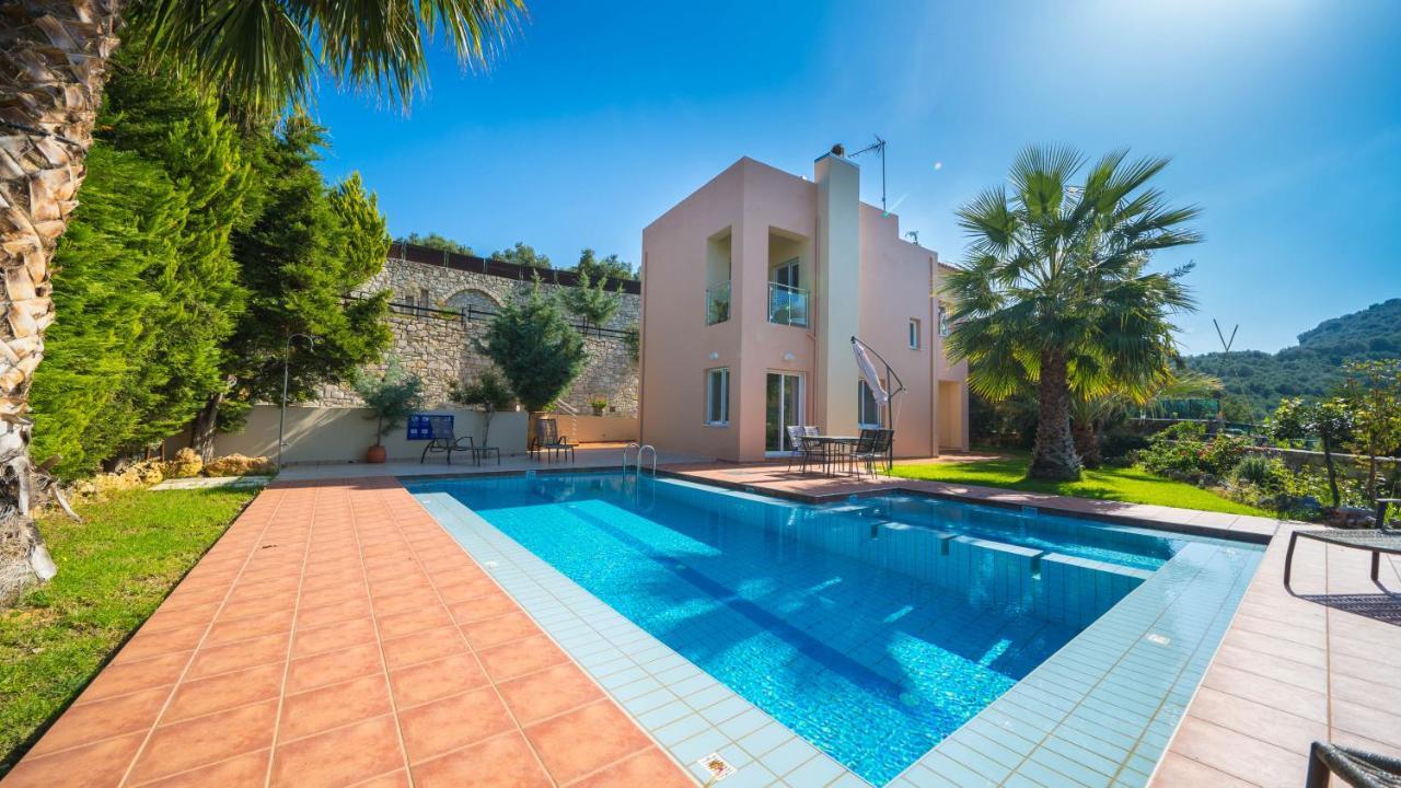 Meliades Villas Agia Marina  Екстер'єр фото