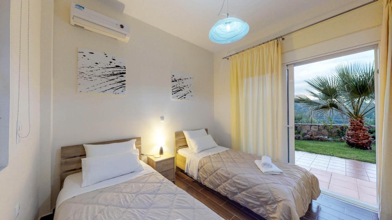 Meliades Villas Agia Marina  Екстер'єр фото