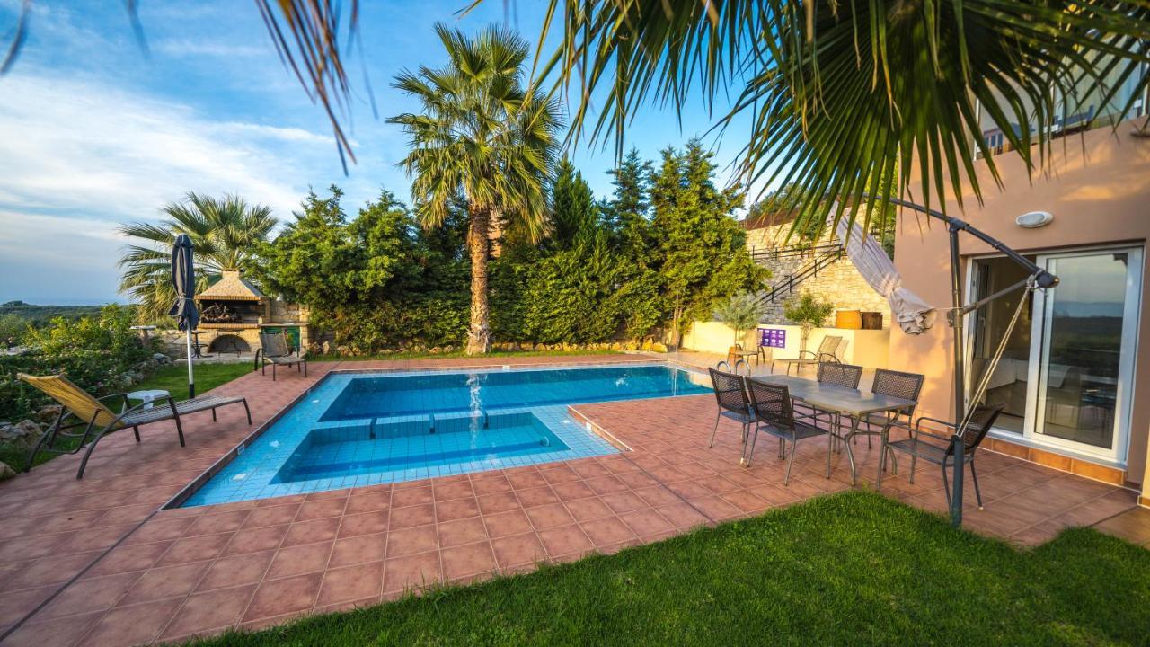 Meliades Villas Agia Marina  Екстер'єр фото