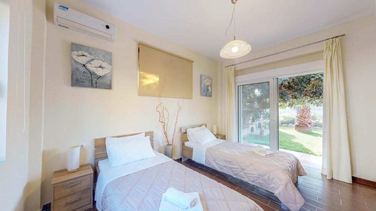Meliades Villas Agia Marina  Екстер'єр фото