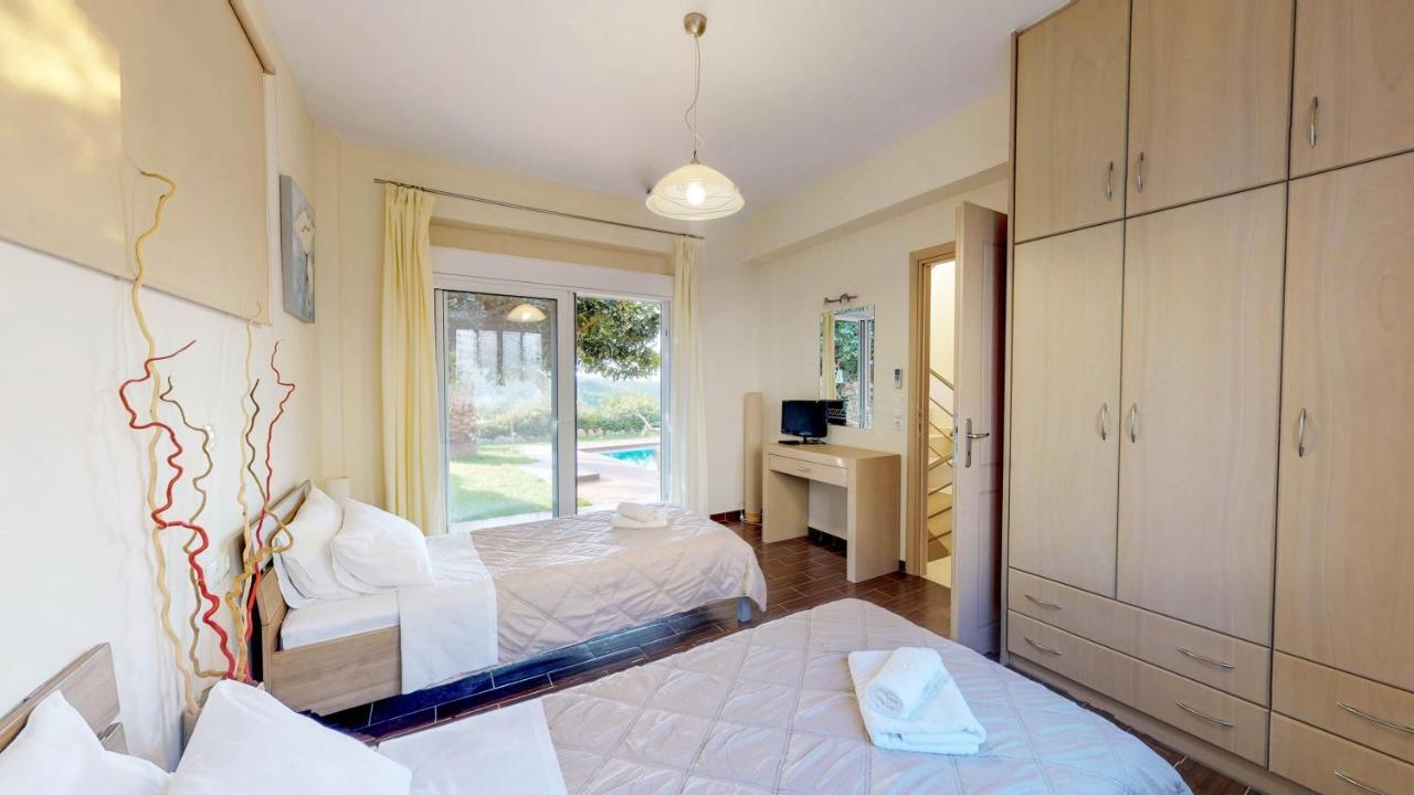 Meliades Villas Agia Marina  Екстер'єр фото