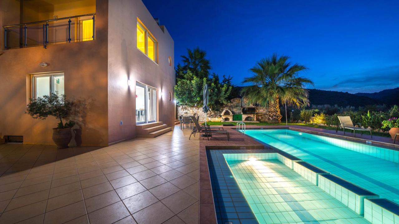 Meliades Villas Agia Marina  Екстер'єр фото